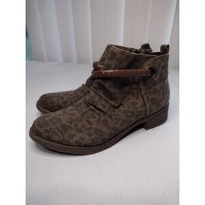 Blowfish Leopard Print Ankle Boots Women's Size 7.5 Side Zip Comfort Fashion